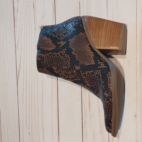 Snakeskin Ankle Boot - Picture 1 of 8